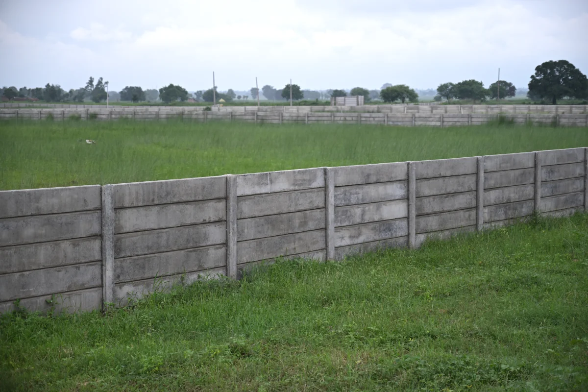 Folding RCC Wall Manufacturers